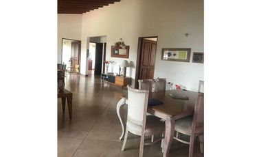 Hermosa finca en Marinilla vereda la rivera a 10 minutos del pueblo