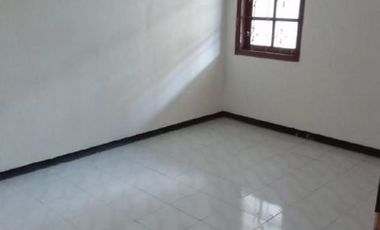 Rumah Tinggal NGINDEN INTAN TIMUR Hadap Barat , Strategis