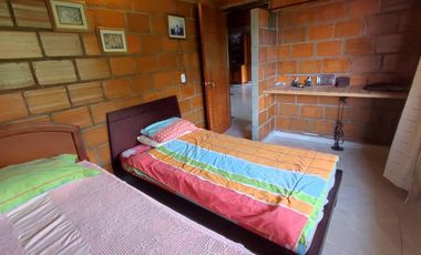 casa en venta en miravalle. Cod V14124