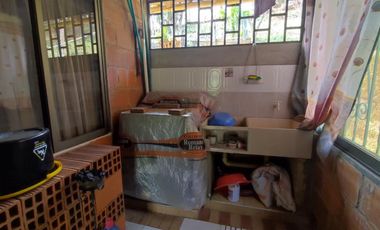 casa en venta en miravalle. Cod V14124