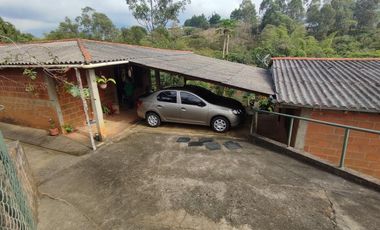 casa en venta en miravalle. Cod V14124