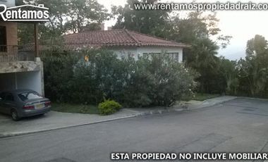 casa en venta en poblado. Cod V5020