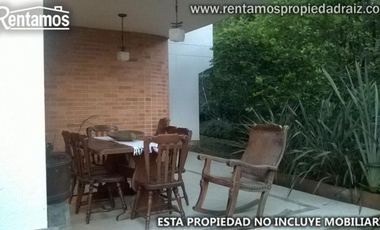 casa en venta en poblado. Cod V5020
