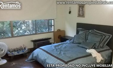 casa en venta en poblado. Cod V5020