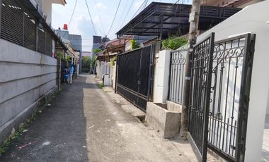 Rumah Baru Harga Terbaik di Area Strategis Tebet Barat Dalam Jak-Sel