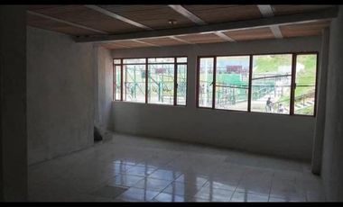 casa en venta en el tesoro. Cod V7071901