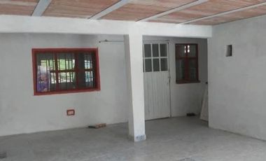 casa en venta en el tesoro. Cod V7071901