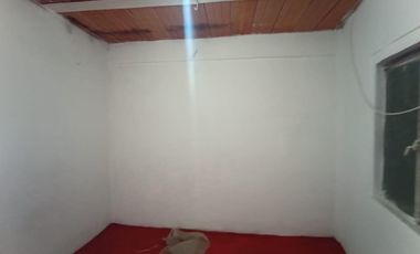 casa en venta en el tesoro. Cod V7071901