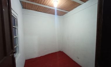 casa en venta en el tesoro. Cod V7071901