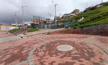 casa en venta en el tesoro. Cod V7071901