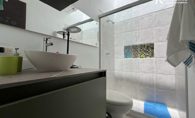 casa en arriendo en loma del atravesado. Cod A775645