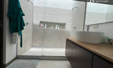 casa en arriendo en loma del atravesado. Cod A775645