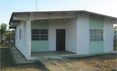 Casa venta en Tolé, Tolé - Garaje