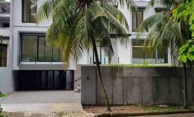 LUXURIOUS MODERN TROPICAL HOUSE FOR SALE at Jl TAMAN TIRTA GOLF, BSD