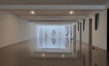 LUXURIOUS MODERN TROPICAL HOUSE FOR SALE at Jl TAMAN TIRTA GOLF, BSD