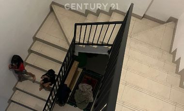 Rumah Tengah Kota Dekat Panakukang Puri Taman Sari