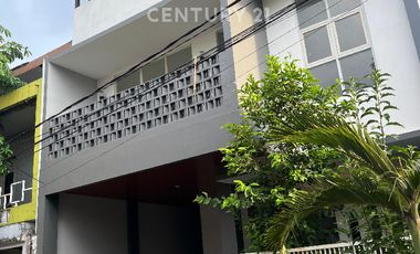 Rumah Tengah Kota Dekat Panakukang Puri Taman Sari