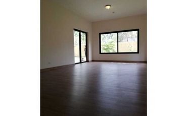 Se Alquila Casa en Antigua Costa del Este