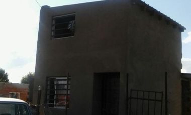 Complejo de 5 Casas tipo P.H. en Venta en Block