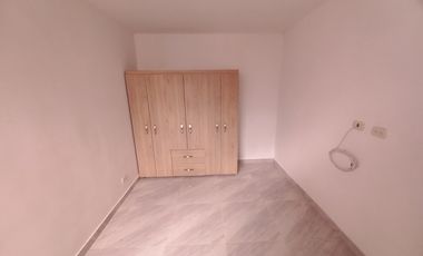 apartamento en arriendo/venta en arboleda campestre yarumo piso 7 sin ascensor. Cod A13536
