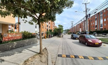 apartamento en arriendo/venta en arboleda campestre yarumo piso 7 sin ascensor. Cod A13536
