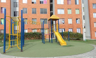 apartamento en arriendo/venta en arboleda campestre yarumo piso 7 sin ascensor. Cod A13536