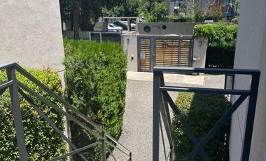 VENTA DPTO 2 AMBIENTES EN IMPORTANTE COMPLEJO..  LOS SAUCES.