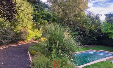 En Condominio Sector Santa Elena/ 4D/ 4 B/ Piscina/ Jardín