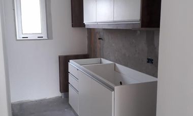 MONOAMBIENTE EN OBRA, EDIFICIO DE CATEGORÍA