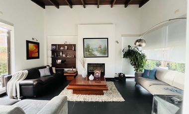 casa en arriendo en canelon. Cod A5616