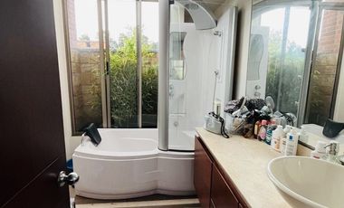 casa en arriendo en canelon. Cod A5616