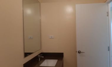 1BR SHANG SALCEDO PLACE FF