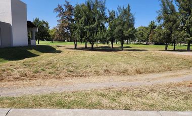 Terreno en Venta con Vista a Campo de Golf, en El Álamo Country Club, en Celaya,