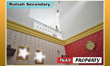 dijual murah rumah seken 2 lantai di marpoyan damai