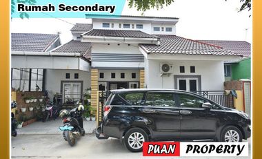 dijual murah rumah seken 2 lantai di marpoyan damai