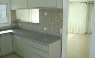 Casa 4 dormitorios barrio privado Rumencó