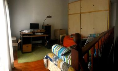 VENTAS CASA 5 AMBIENTES CON COCHERA BANFIELD