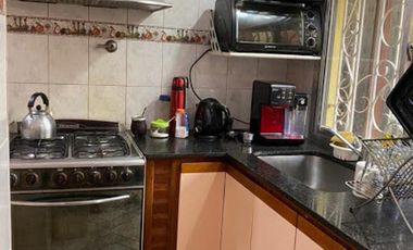 VENTAS CASA 5 AMBIENTES CON COCHERA BANFIELD