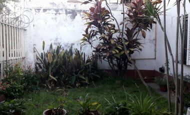 CASA TRES AMBIENTES CON GARAGE PARA DOS AUTOS