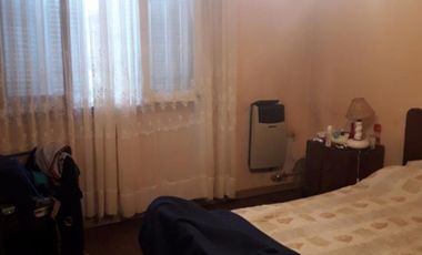 CASA TRES AMBIENTES CON GARAGE PARA DOS AUTOS