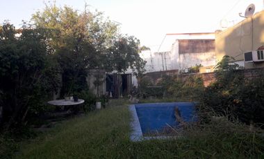 CASA TRES AMBIENTES CON GARAGE PARA DOS AUTOS