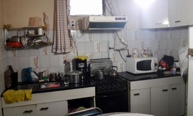 CASA TRES AMBIENTES CON GARAGE PARA DOS AUTOS