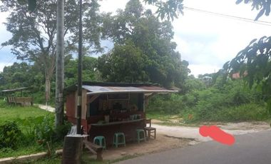 Dijual tanah di Halong Ambon. Lokasi strategis berhadapan dengan jalan utama
