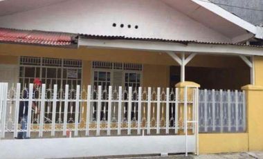 Sewa Rumah Tinggal Strategis Tebet Timur Dalam  - Akses 2 Mobil, Carport 2, Siap Huni