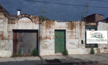 VENTA!! IDEAL INVERSIONISTAS, EXCELENTE LOTE EN EL CENTRO DE LOBOS