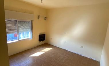 En Venta Departamento de 3 ambientes en La Tablada
