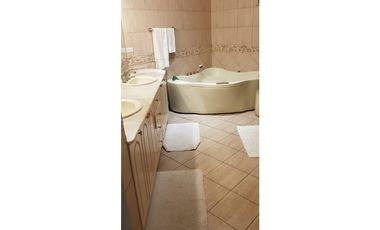 Alquiler con opcion a compra / VENTA casa con piscina Hato Pintado(AA)