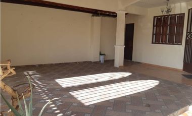 VENTA CASA RESIDENCIAL MIRAFLORES PENONOMÉ