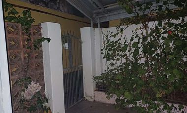 Casa PH en venta en Villa Dominico