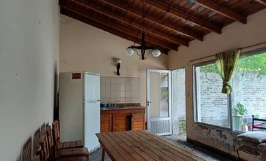Casa PH en venta en Villa Dominico